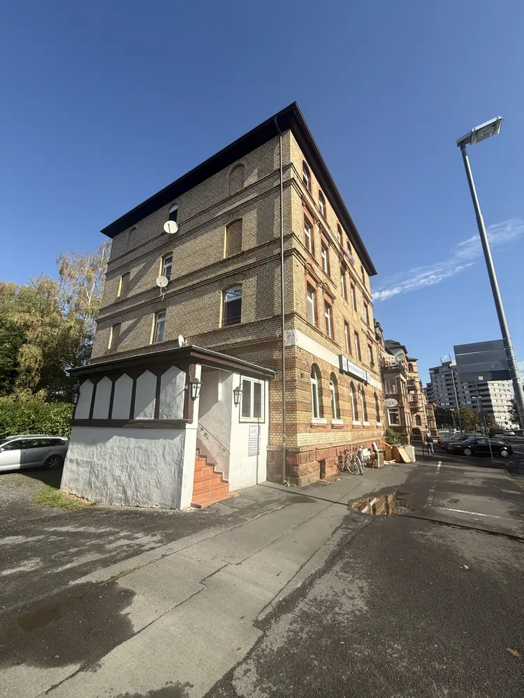 6 Zimmer Wohnung mit 160 m² in Marburg – Bild 2