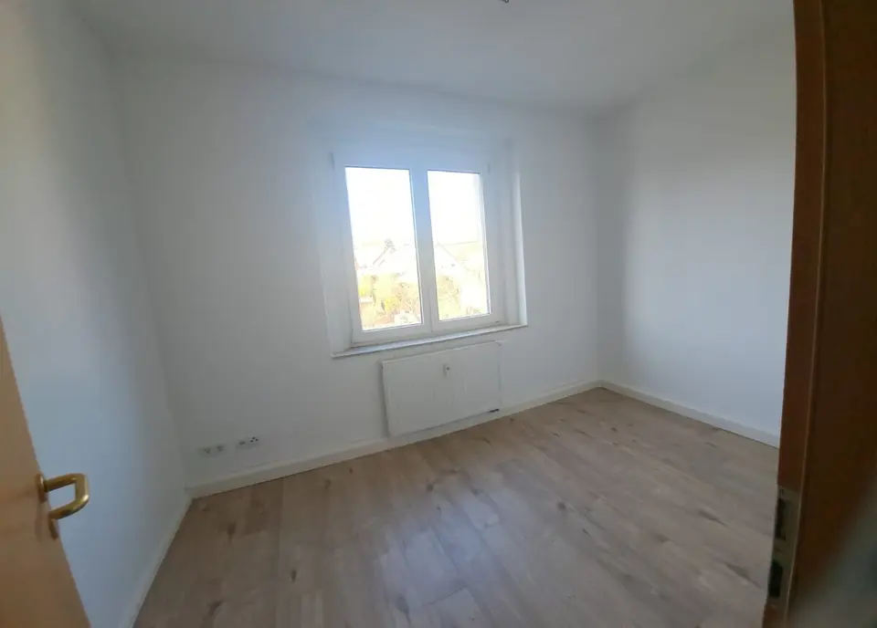 2 Zimmer Wohnung mit 41 m² in Crimmitschau – Bild 2