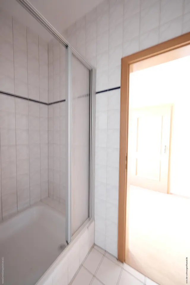 1 Zimmer Wohnung mit 70 m² in Werdau – Bild 9