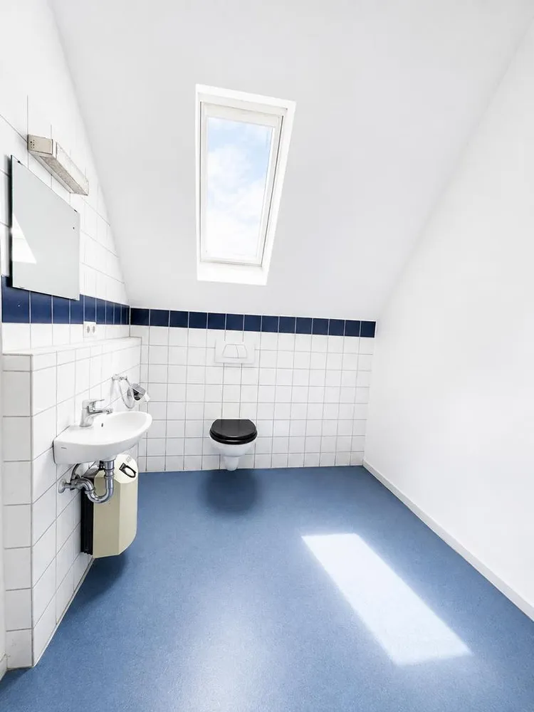 6 Zimmer Wohnung mit 117 m² in Karlsruhe – Bild 4