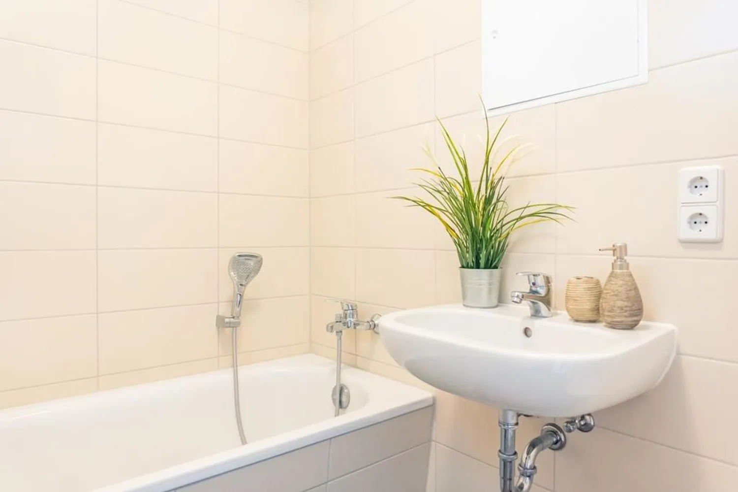 3 room apartment with 69 m² in Chemnitz – Photo 3