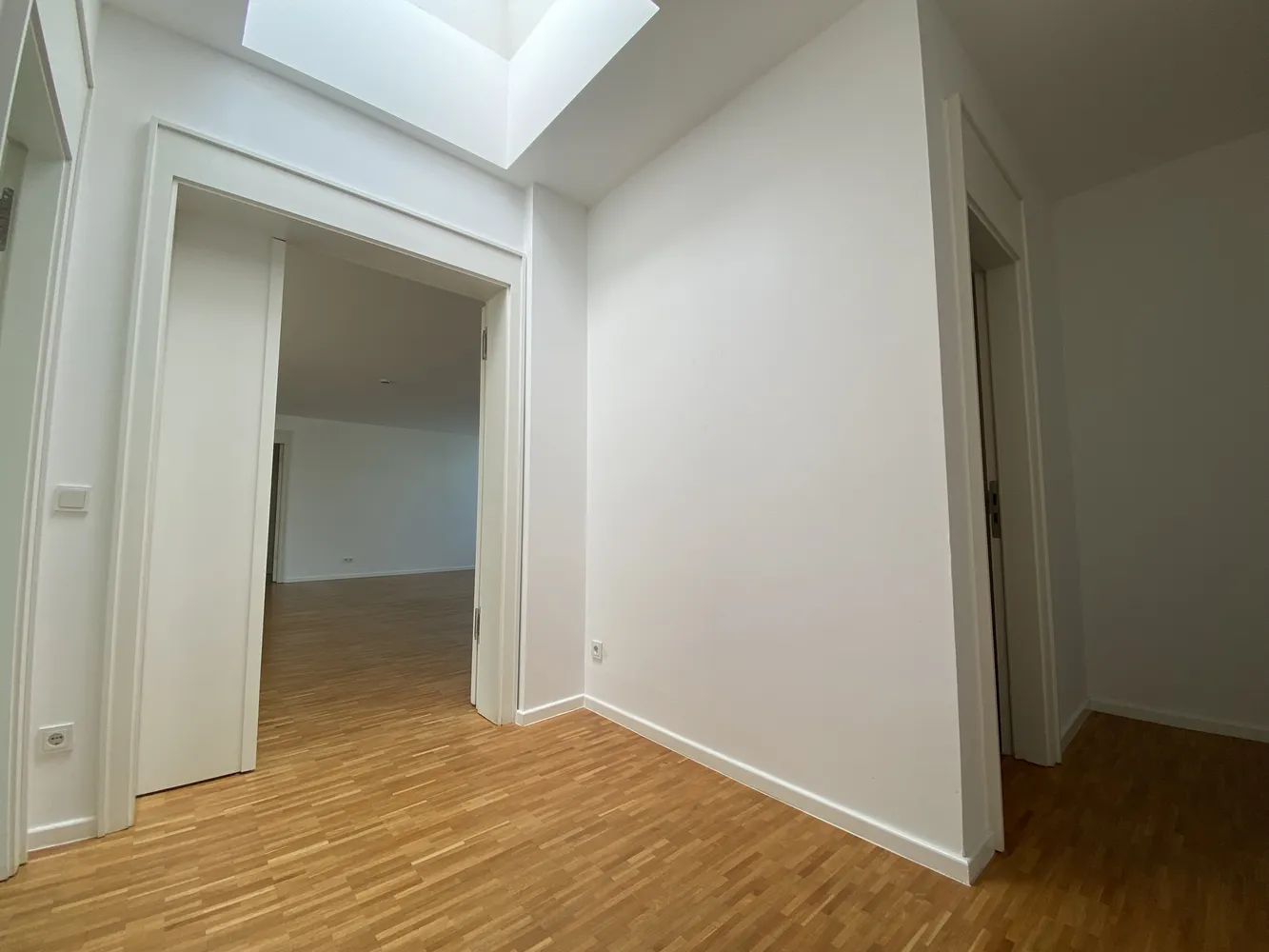 4 Zimmer Wohnung mit 205 m² in Berlin – Bild 2