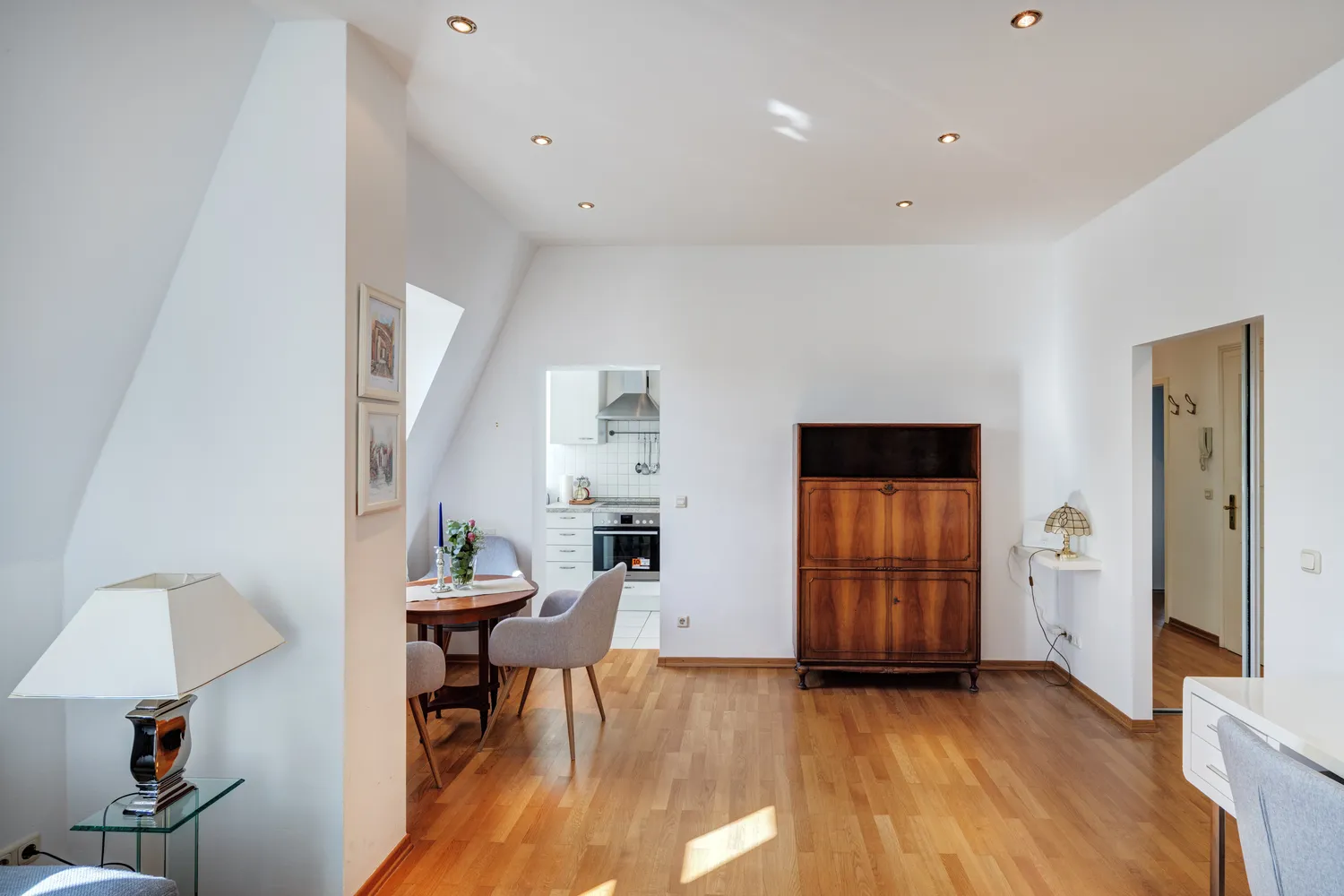 2 Zimmer Wohnung mit 50 m² in München – Bild 6