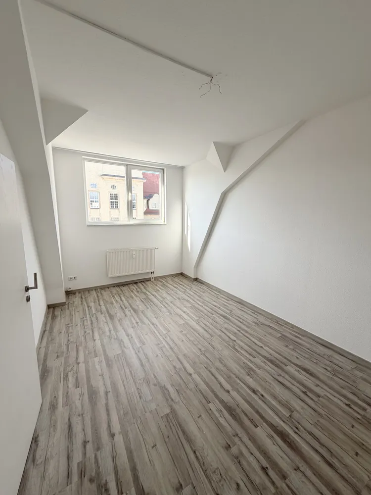3 Zimmer Wohnung mit 113 m² in Chemnitz – Bild 3