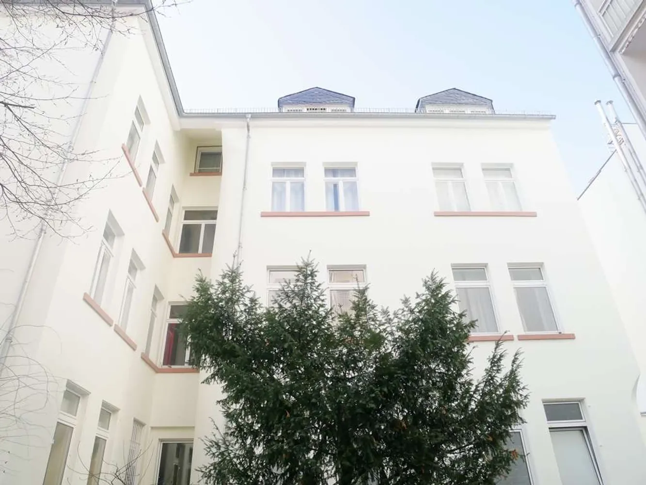 1 Zimmer Wohnung mit 64 m² in Wiesbaden – Bild 1