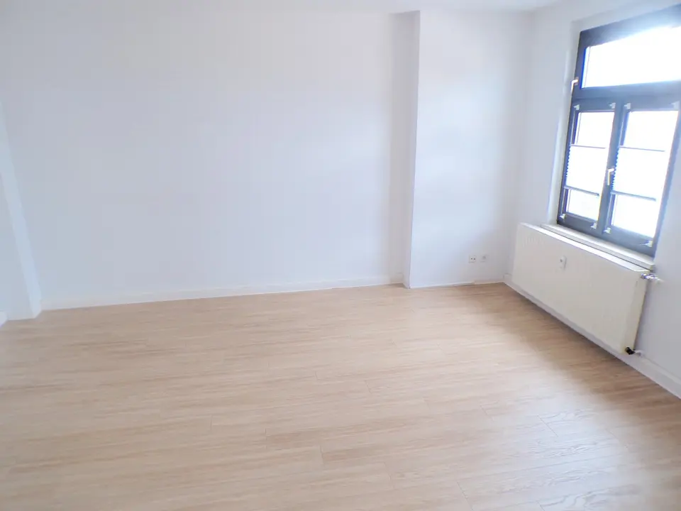 3 Zimmer Wohnung mit 90 m² in Werdau – Bild 1