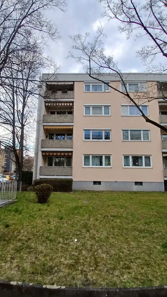 3 Zimmer Wohnung mit 83 m² in Nürnberg – Bild 2