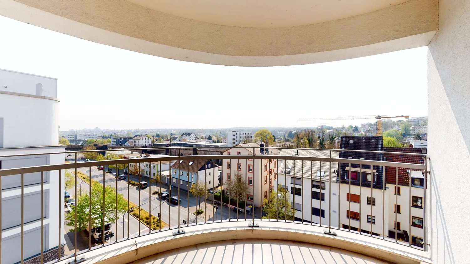 4 Zimmer Wohnung mit 120 m² in Frankfurt am Main – Bild 4