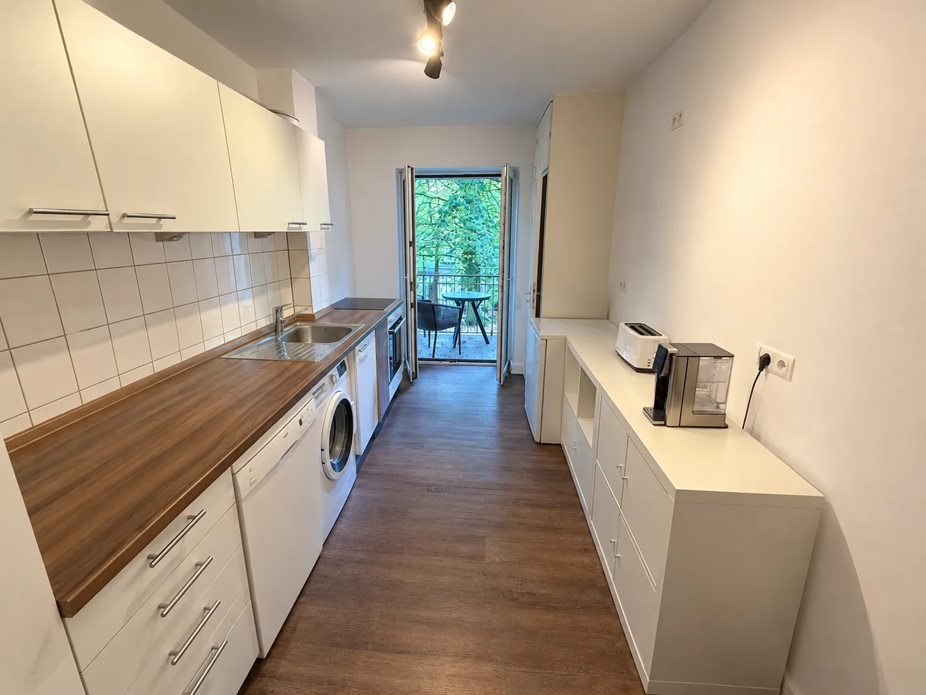 2 Zimmer Wohnung mit 65 m² in Hamburg – Bild 2