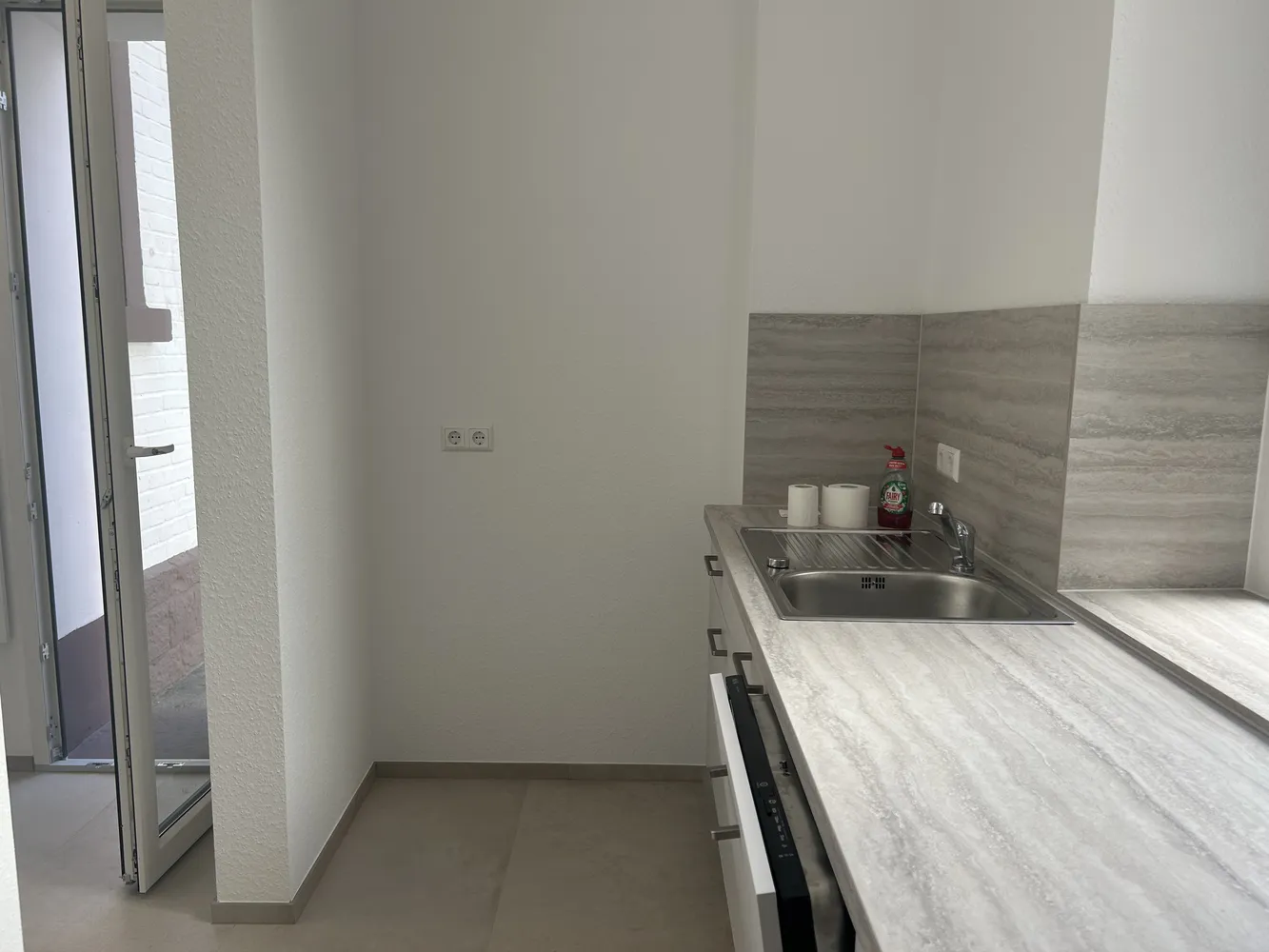 4 Zimmer Wohnung mit 105 m² in Karlsruhe – Bild 3