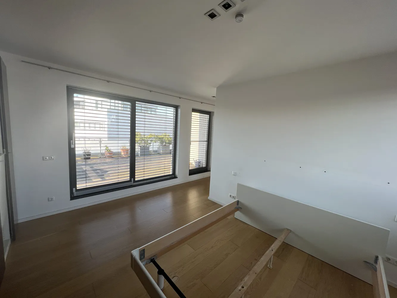 2 Zimmer Wohnung mit 127 m² in Köln – Bild 11