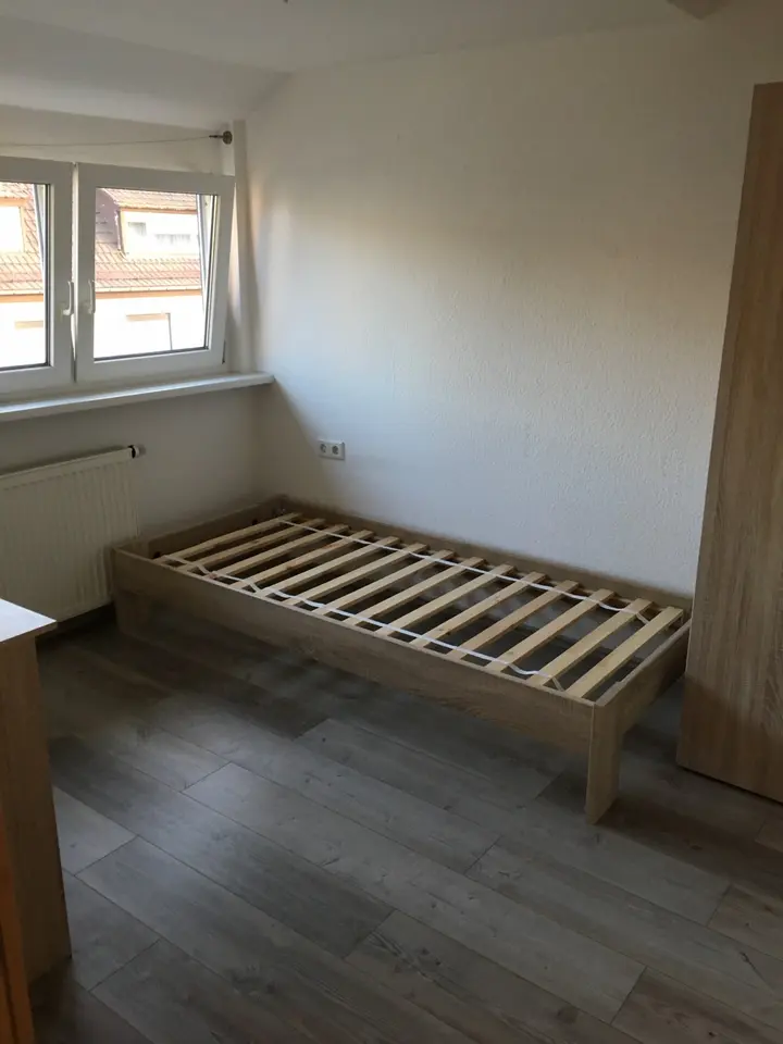 6 room apartment with 90 m² in Stuttgart – Photo 1
