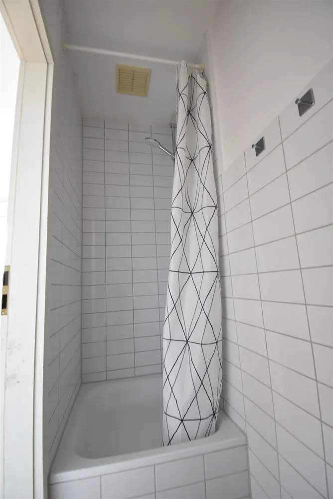 3 room apartment with 101 m² in Düsseldorf – Photo 4