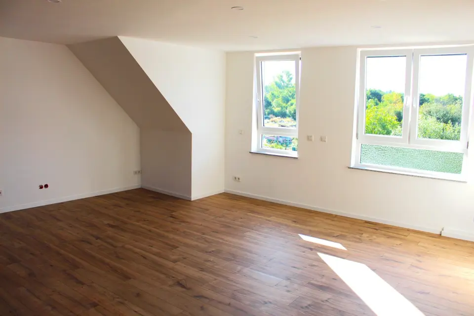 2 Zimmer Wohnung mit 67 m² in Saarbrücken – Bild 1