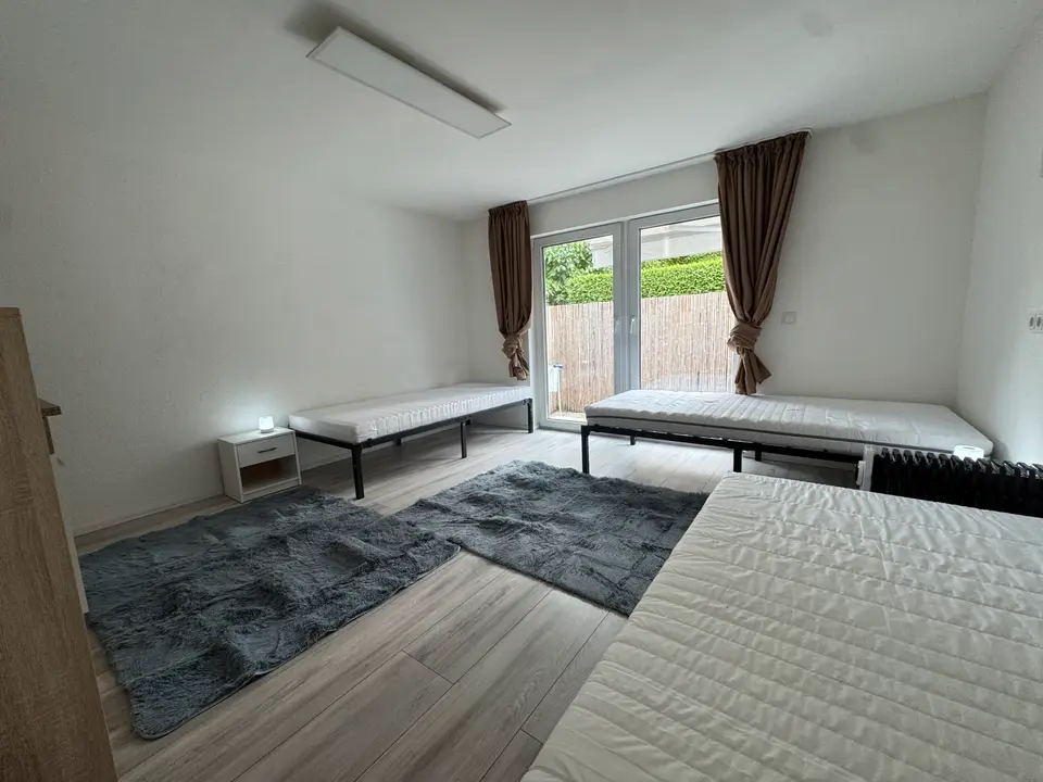 10 Zimmer Wohnung mit 220 m² in München – Bild 9