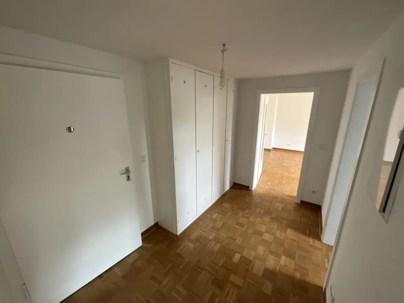 2 Zimmer Wohnung mit 65 m² in Essen – Bild 2