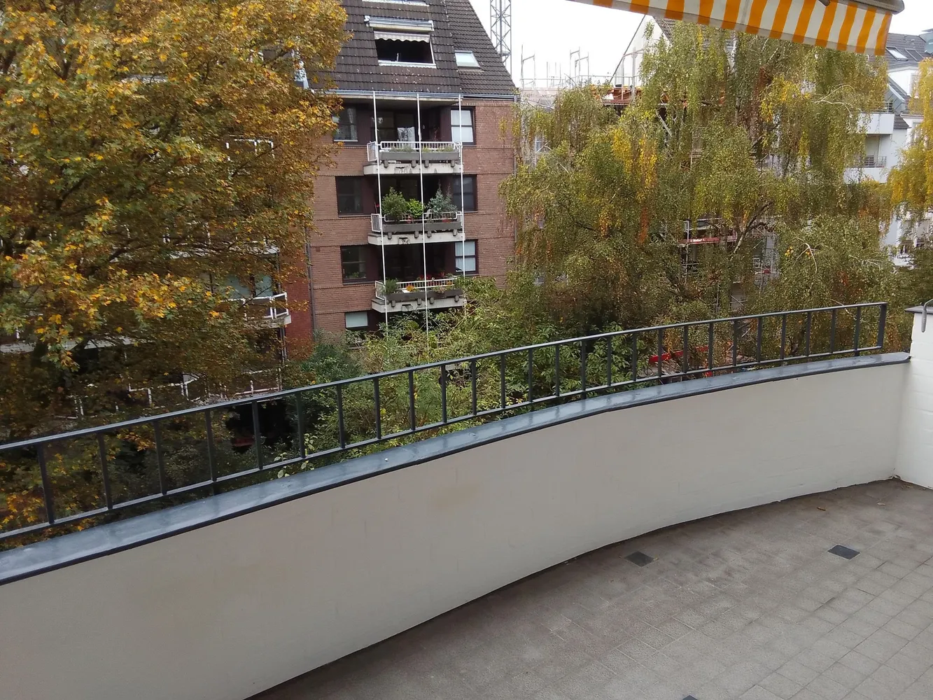 2 room apartment with 78 m² in Düsseldorf – Photo 1