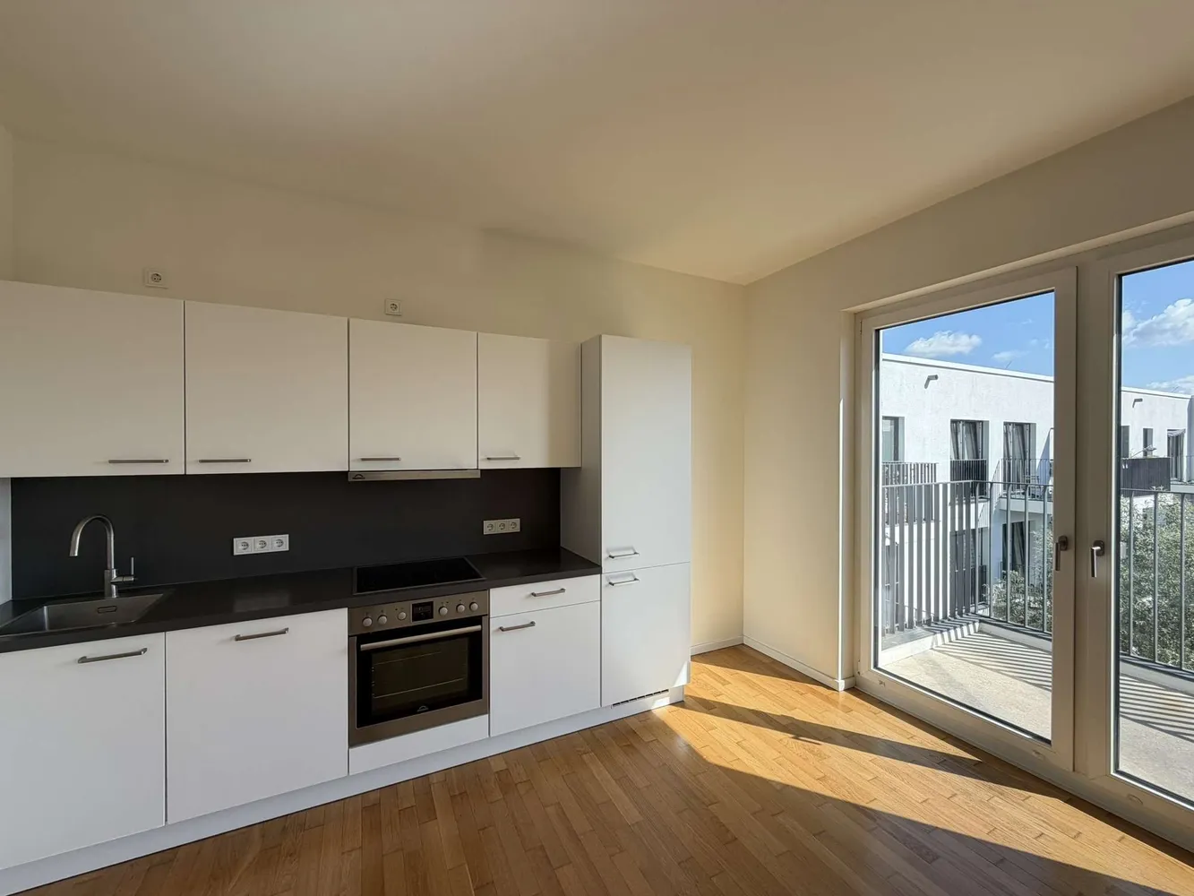 2 Zimmer Wohnung mit 66 m² in Berlin – Bild 2