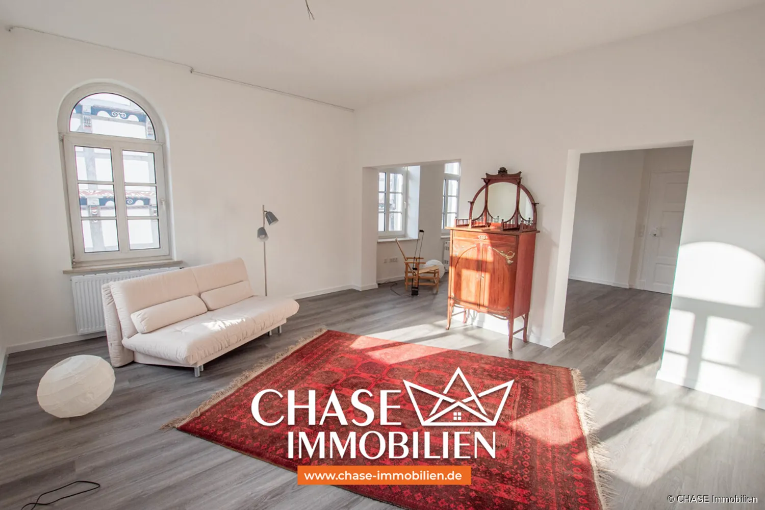 6 Zimmer Wohnung mit 183 m² in Hameln – Bild 1