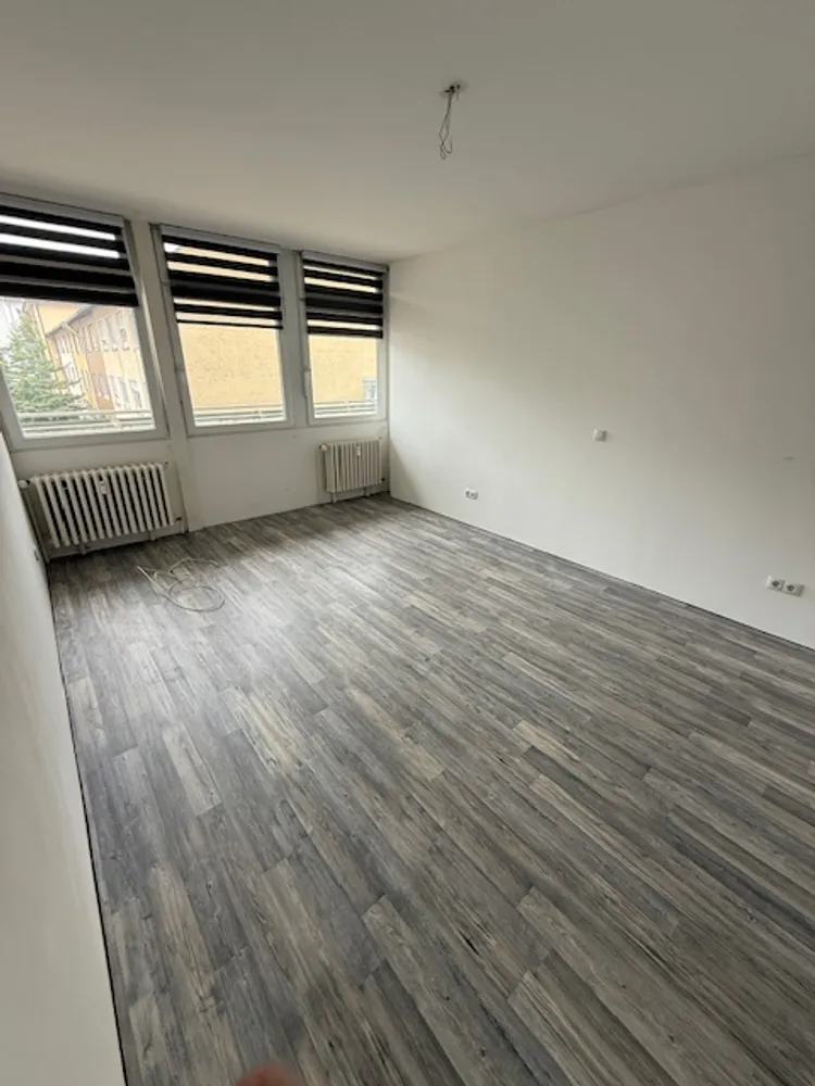 2 room apartment with 101 m² in Ludwigshafen am Rhein – Photo 3