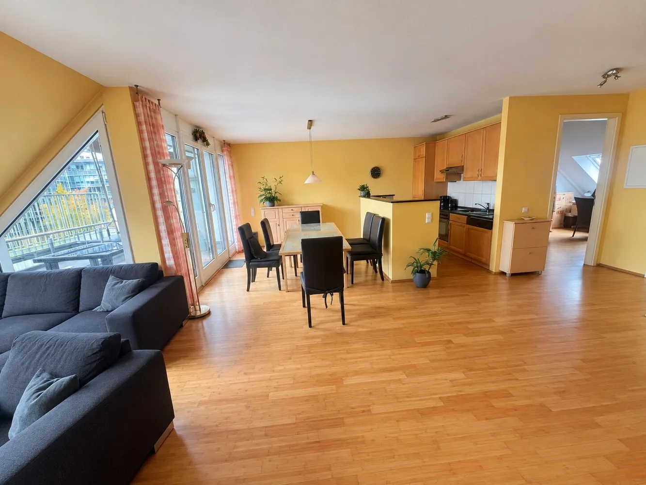 3 Zimmer Wohnung mit 82 m² in Düsseldorf – Bild 8