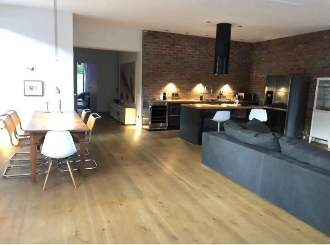 4 Zimmer Wohnung mit 158 m² in Hamburg – Bild 2