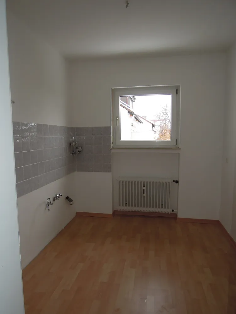 3 Zimmer Wohnung mit 81 m² in Frankfurt am Main – Bild 2