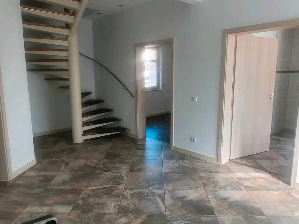 3 Zimmer Wohnung mit 155 m² in Sangerhausen – Bild 3