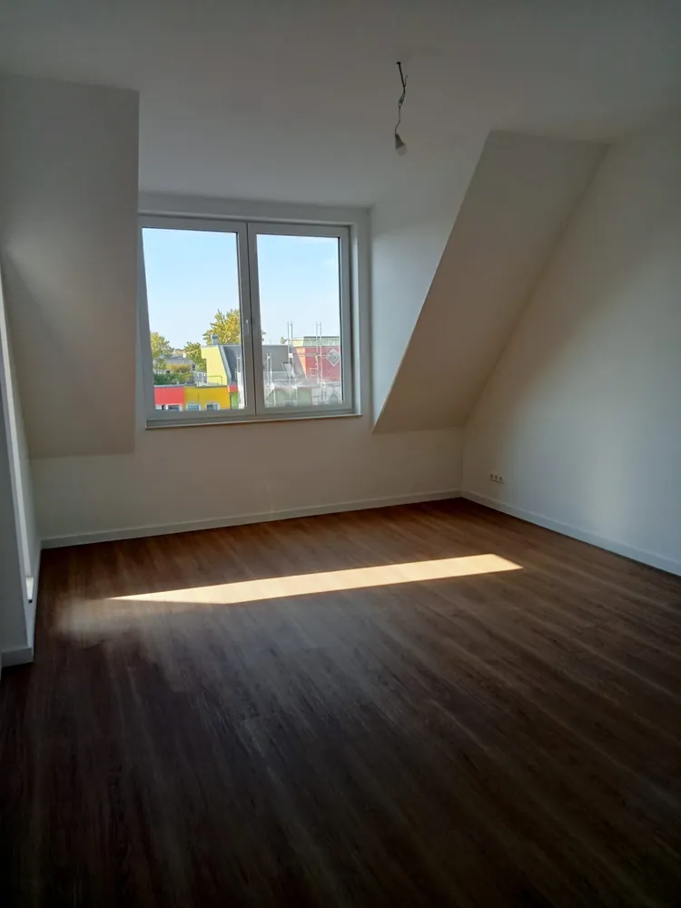 3 Zimmer Wohnung mit 101 m² in Berlin – Bild 3