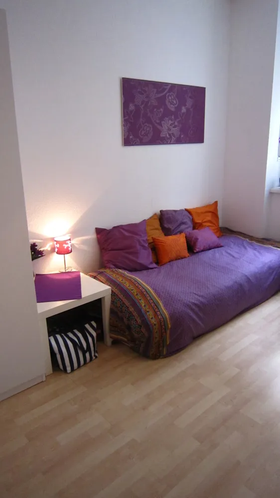 4 Zimmer Wohnung mit 80 m² in Köln – Bild 1