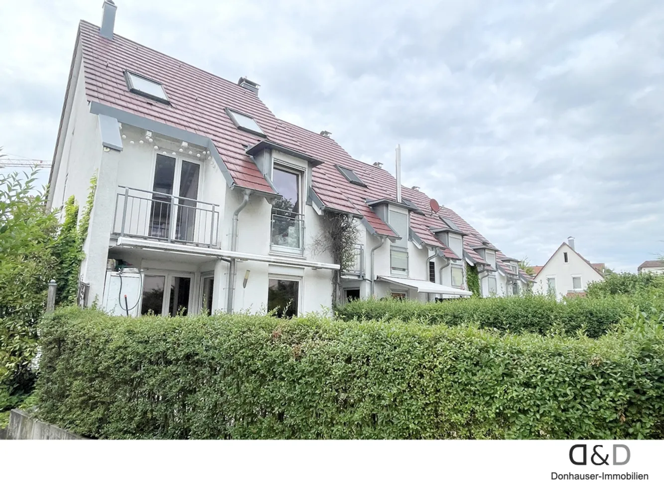 7 Zimmer Haus mit 145 m² in Stuttgart – Bild 1