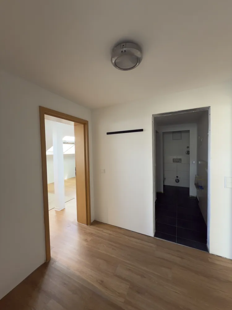 3 Zimmer Wohnung mit 82 m² in Frankfurt am Main – Bild 4