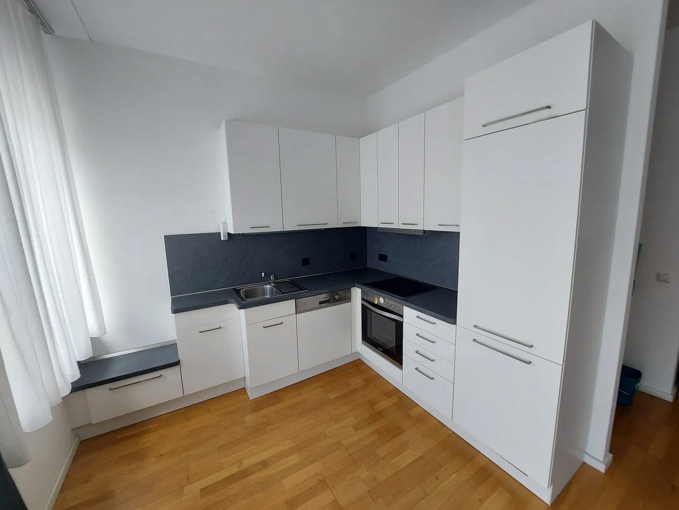 4 Zimmer Wohnung mit 96 m² in Düsseldorf – Bild 4
