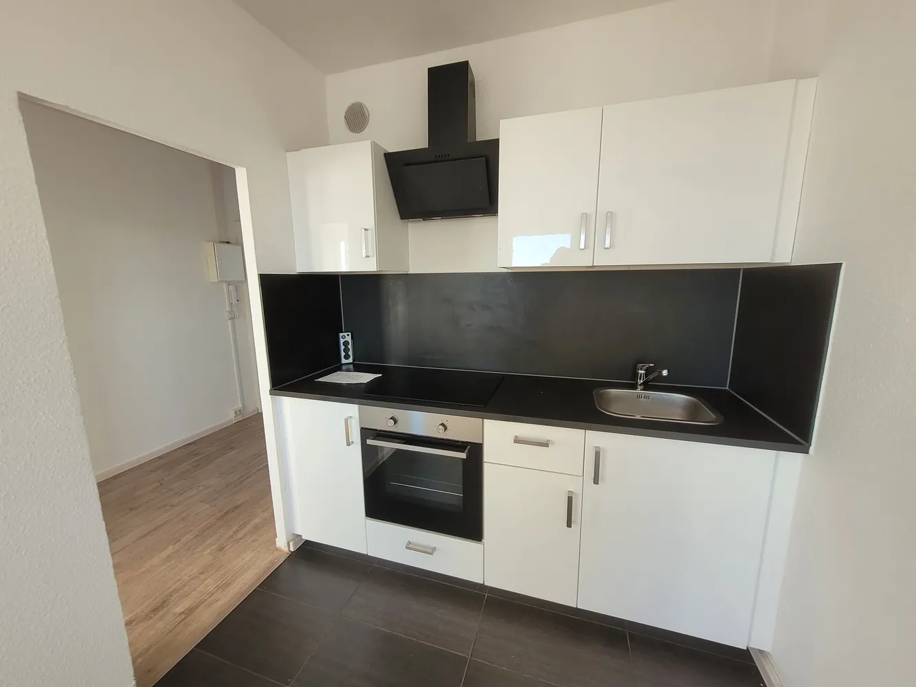 3 Zimmer Wohnung mit 56 m² in Halle (Saale) – Bild 11