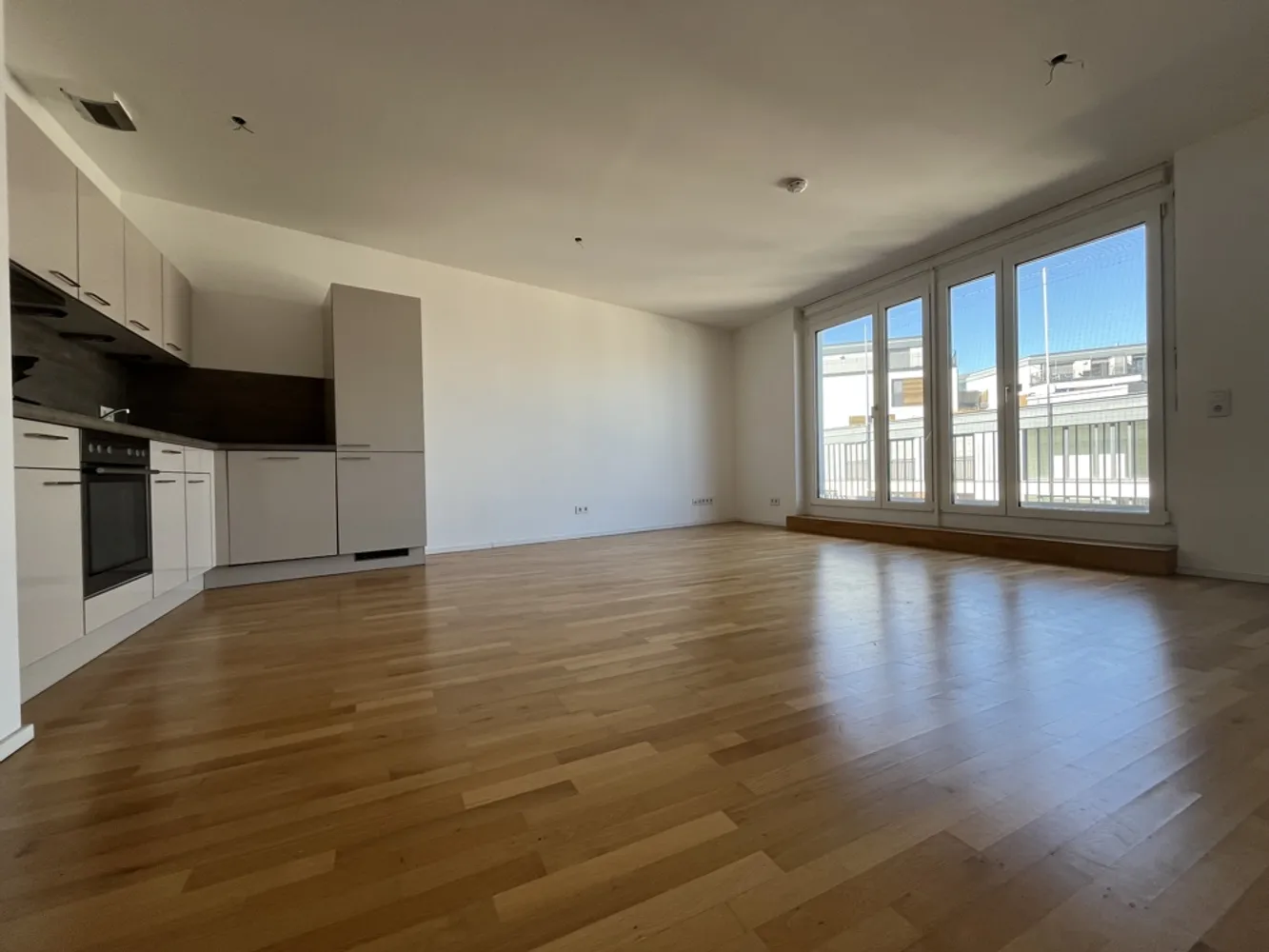2 Zimmer Wohnung mit 74 m² in Stuttgart – Bild 2