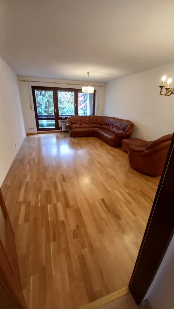 4 Zimmer Wohnung mit 100 m² in Augsburg – Bild 1