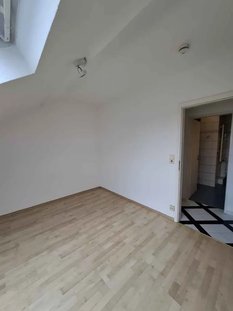 2 Zimmer Wohnung mit 65 m² in Frankfurt am Main – Bild 11