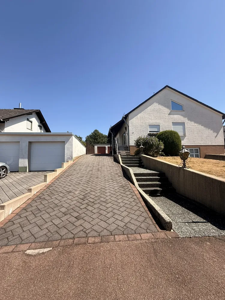 5 Zimmer Haus mit 131 m² in Limburg an der Lahn – Bild 2