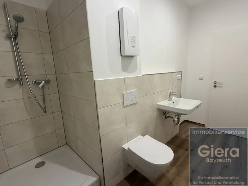8 Zimmer Wohnung mit 18 m² in Bayreuth – Bild 5