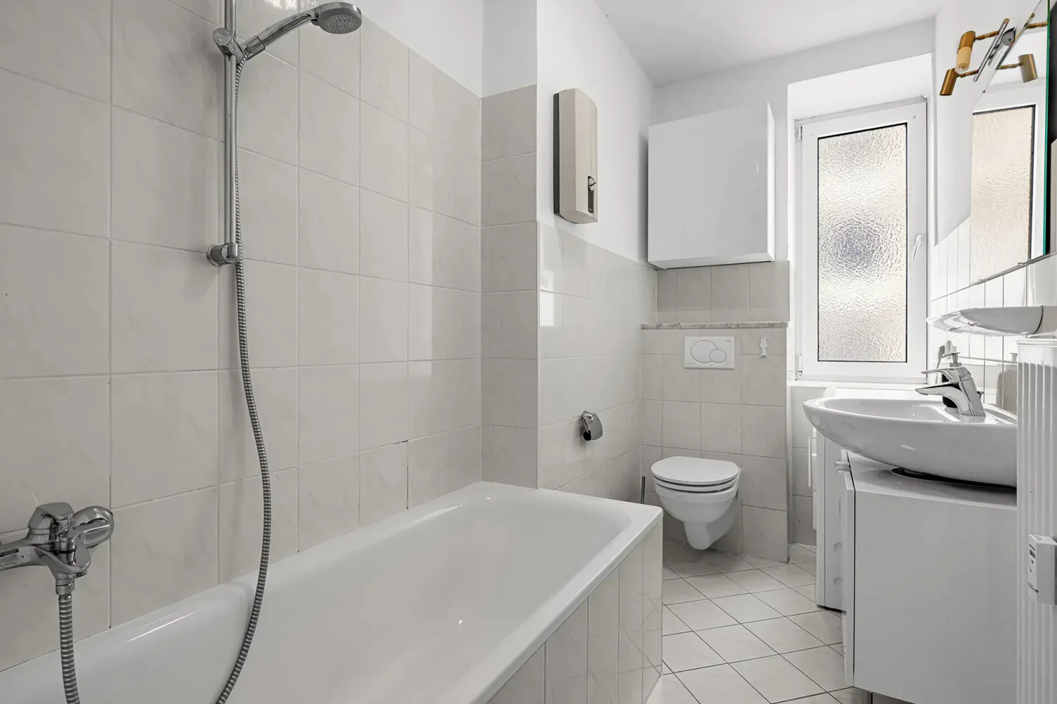 Shared room with 20 m² in Munich – Photo 2