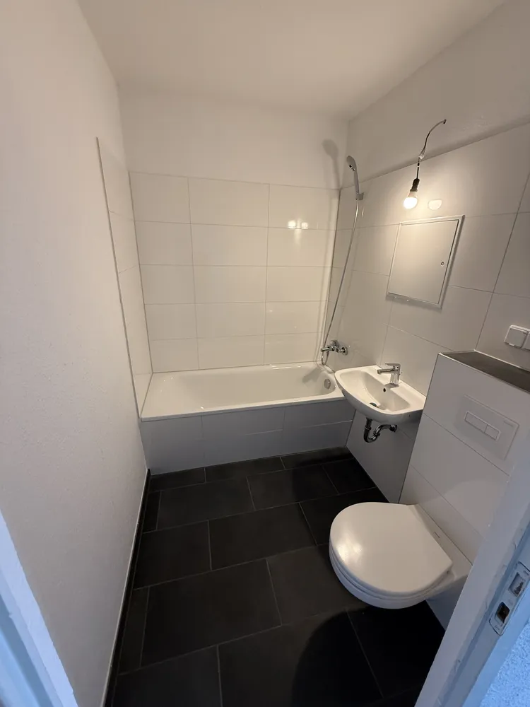 3 Zimmer Wohnung mit 49 m² in Halle (Saale) – Bild 2