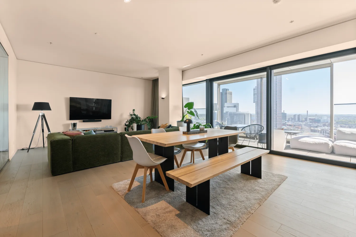 3 Zimmer Wohnung mit 109 m² in Frankfurt am Main – Bild 11