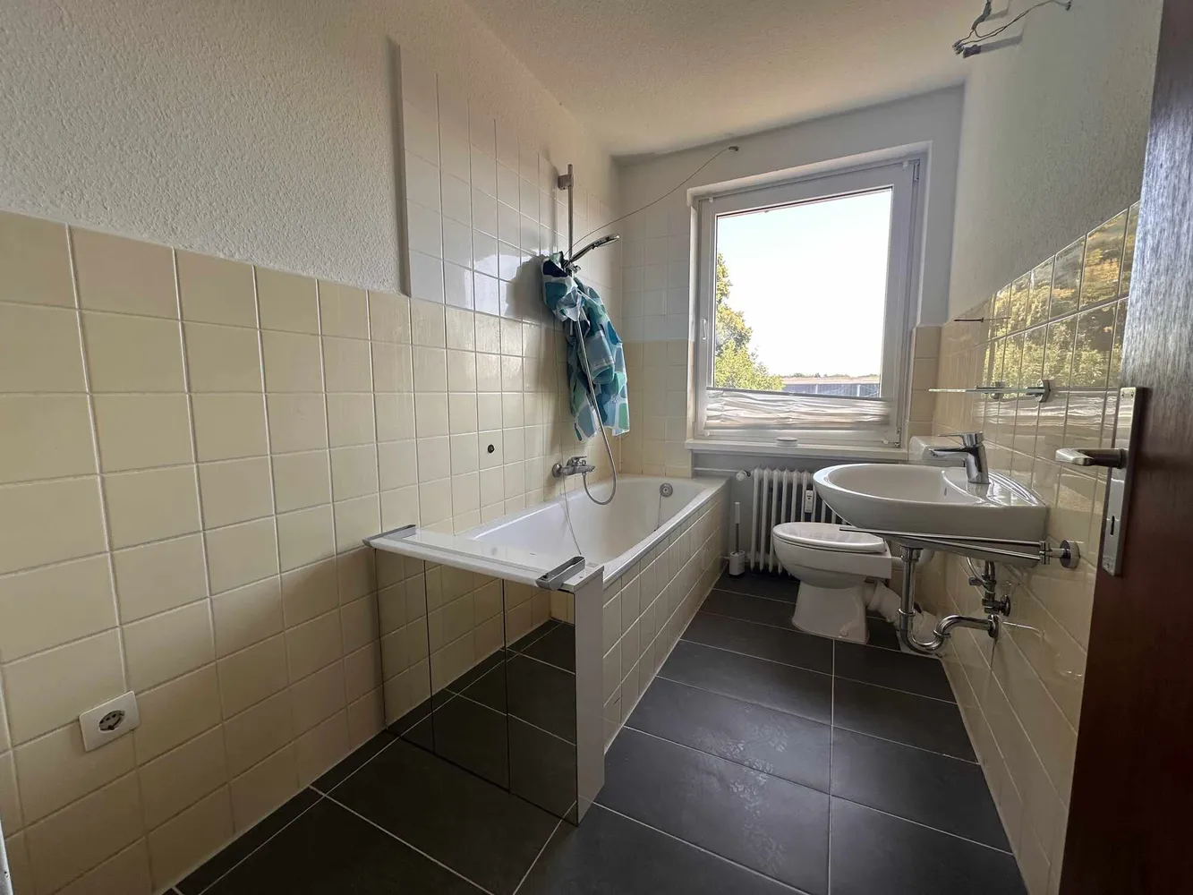 3 Zimmer Wohnung mit 72 m² in Lüneburg – Bild 2