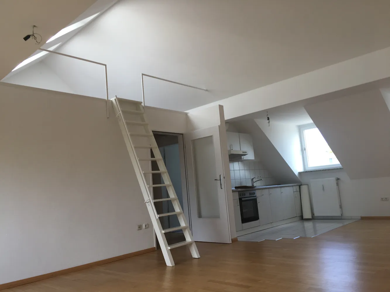 3 Zimmer Wohnung mit 72 m² in München – Bild 3