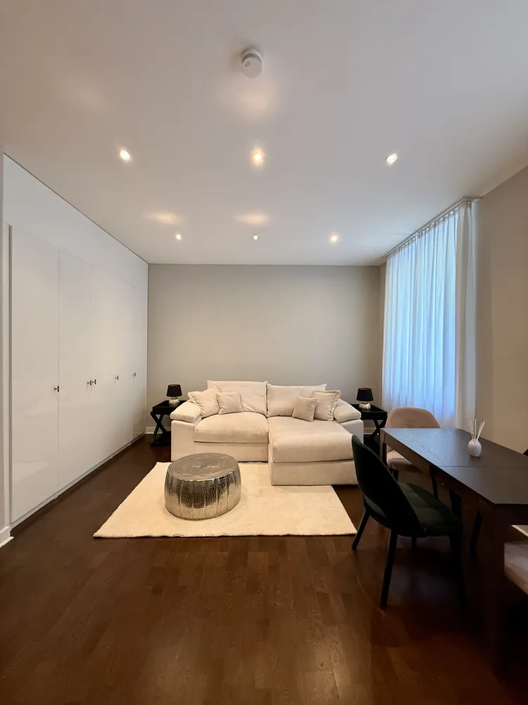 2 Zimmer Wohnung mit 65 m² in Frankfurt am Main – Bild 2