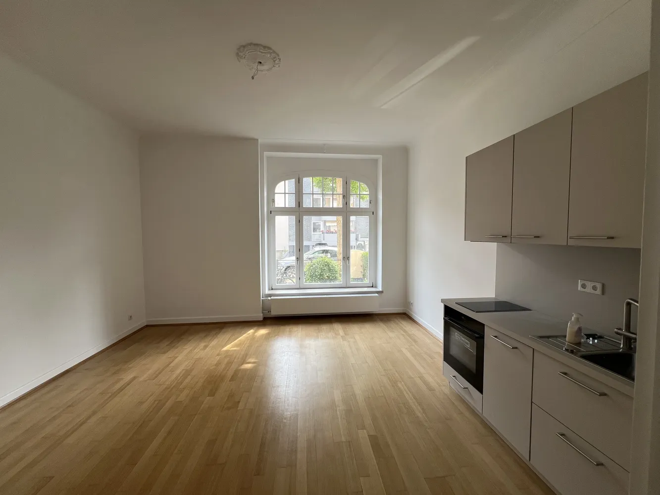 2 room apartment with 53 m² in Düsseldorf – Photo 1