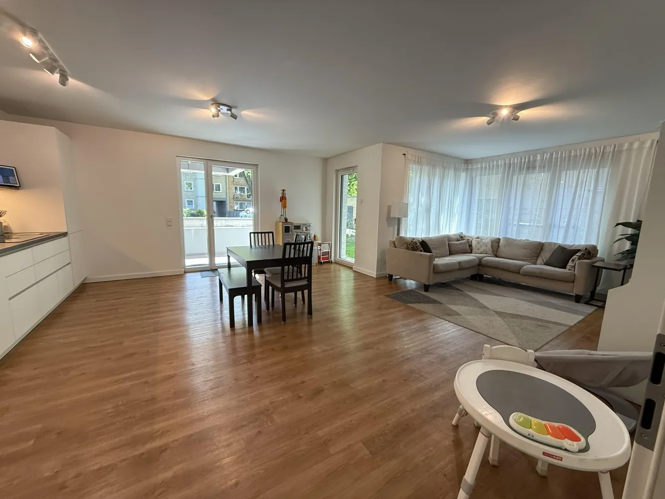 4 Zimmer Wohnung mit 149 m² in Hamburg – Bild 12
