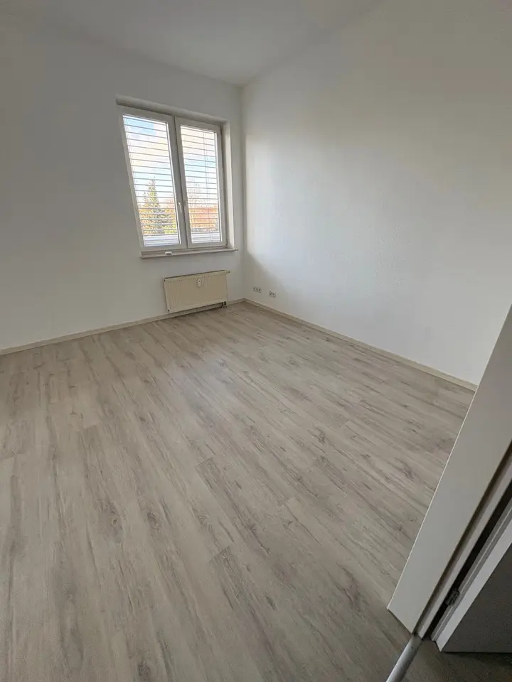 2 Zimmer Wohnung mit 70 m² in Freiberg – Bild 2