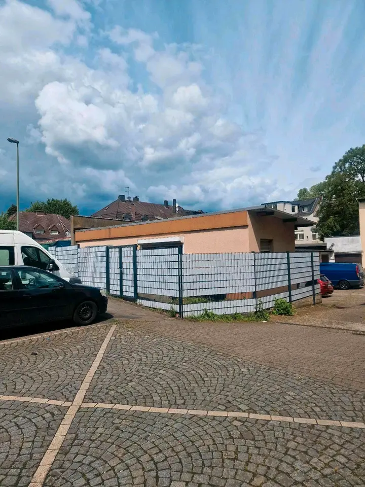 2 Zimmer Wohnung mit 250 m² in Duisburg – Bild 2
