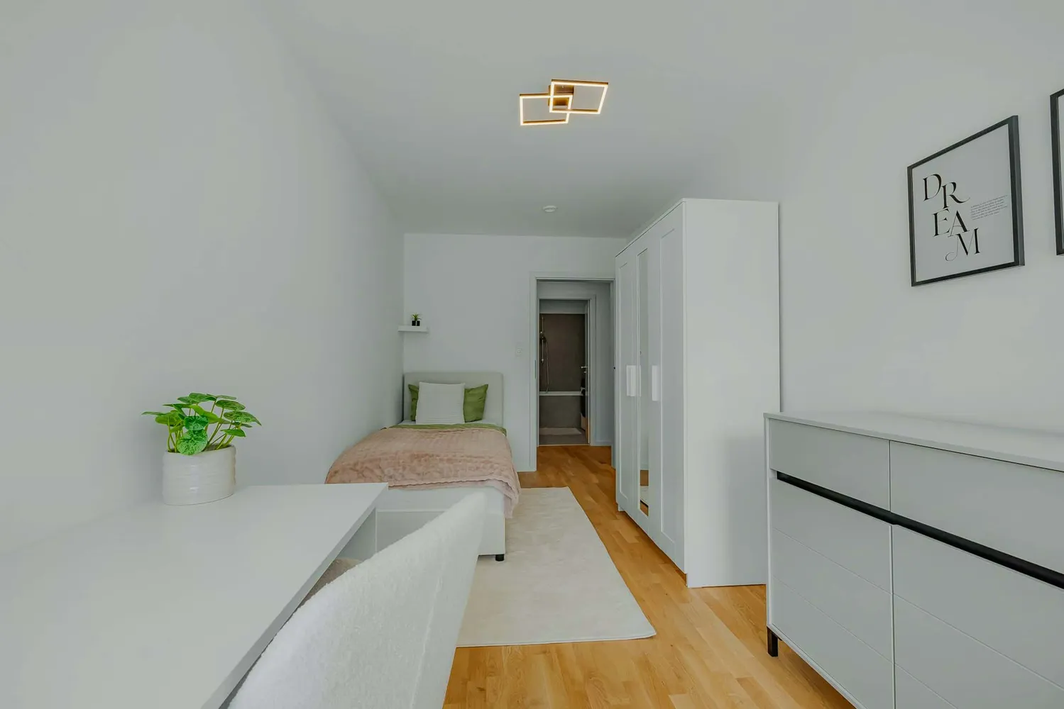 WG-Zimmer mit 13 m² in München – Bild 4